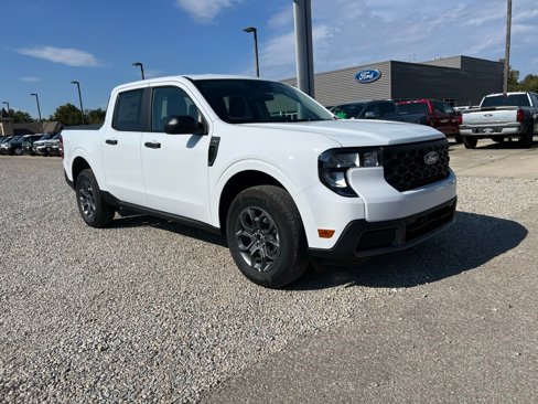 New 2025 Ford Maverick XLT image 2