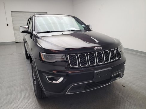 Used 2018 Jeep Grand Cherokee Limited image 14
