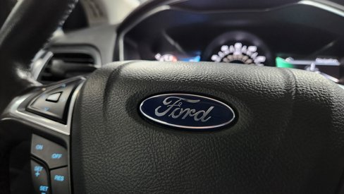 Used 2016 Ford Fusion Titanium image 24