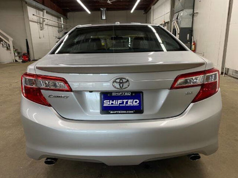 Used 2013 Toyota Camry XLE image 4