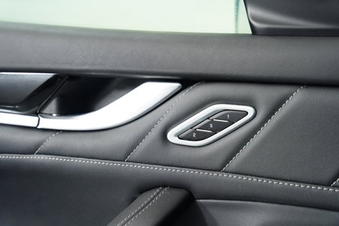 Used 2022 Maserati Levante GT image 44