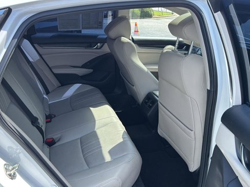 Used 2020 Honda Accord EX-L image 11