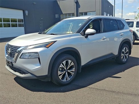Used 2022 Nissan Rogue SV image 6