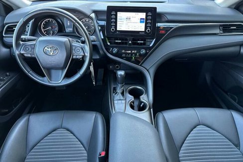 Used 2023 Toyota Camry SE image 13