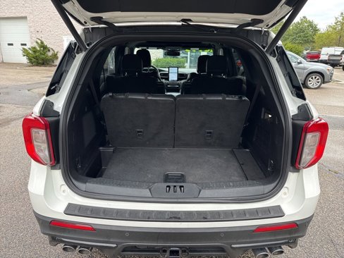 Used 2020 Ford Explorer ST w/ Premium Technology Package image 5