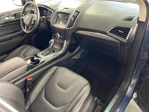 Used 2018 Ford Edge Titanium image 27