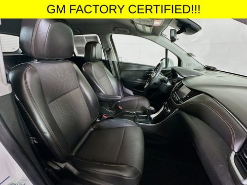 Certified 2022 Chevrolet Trax LT w/ LT Convenience Package image 25