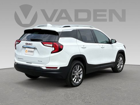 Used 2023 GMC Terrain SLT image 21