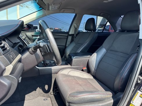 Used 2017 Toyota Camry SE image 27