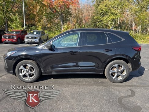 Used 2023 Ford Escape ST-Line w/ Tech Pack #1 image 4