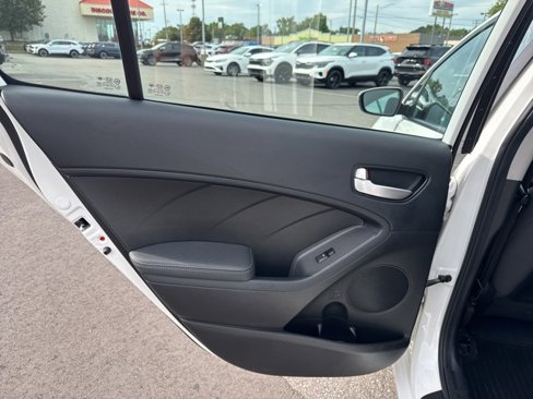 Used 2018 Kia Forte LX w/ LX Popular Package image 31