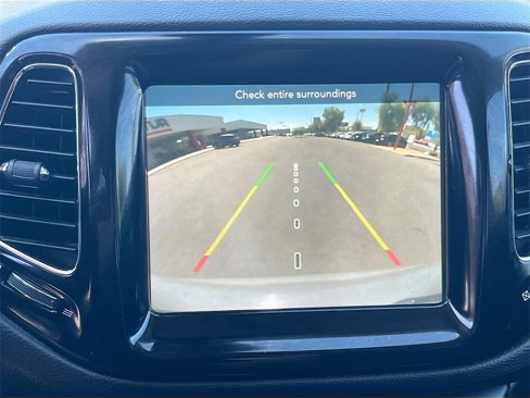 Used 2019 Jeep Compass Limited image 13