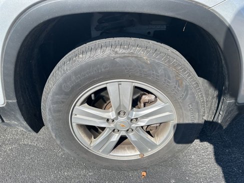 Used 2022 Chevrolet Trax LS w/ Tint and Cruise Package image 10