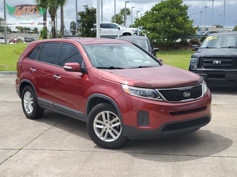 Used 2015 Kia Sorento LX image 1