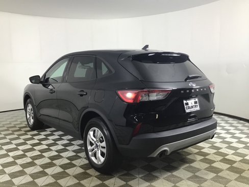 Used 2022 Ford Escape S image 5