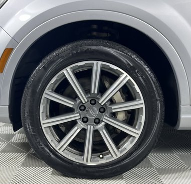 Used 2019 Audi Q7 3.0T Premium Plus w/ Premium Plus Package image 9
