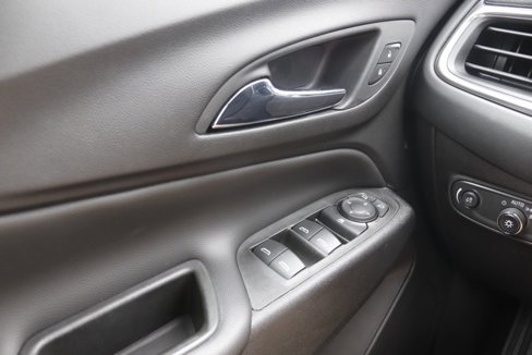 Used 2021 Chevrolet Equinox LT image 23