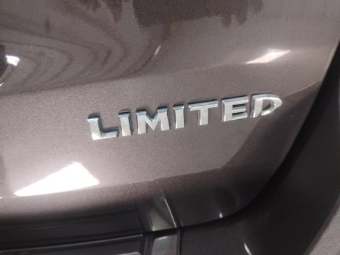 Used 2019 Jeep Grand Cherokee Limited w/ Trailer Tow Group IV image 25