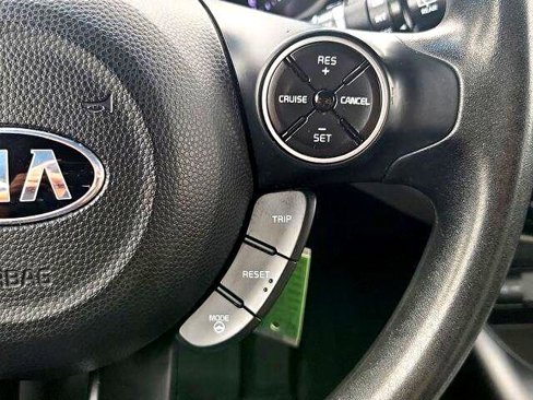 Used 2016 Kia Soul image 21