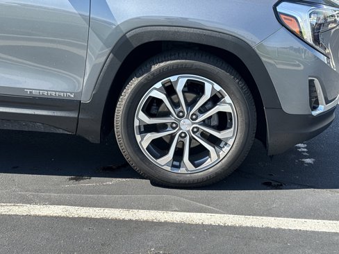 Used 2020 GMC Terrain SLT w/ Preferred Package image 13