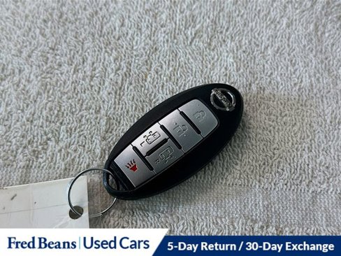 Used 2016 Nissan Quest SV image 27