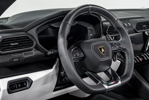 Used 2023 Lamborghini Urus S image 14