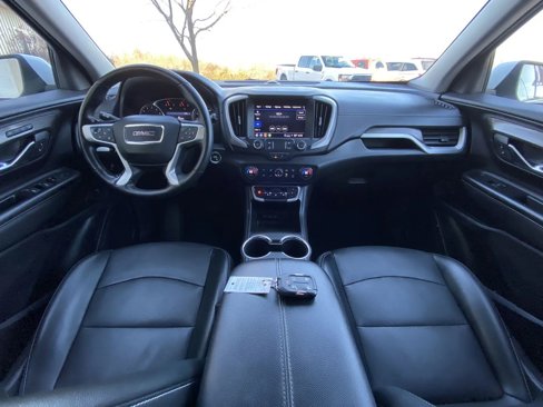 Used 2023 GMC Terrain SLT image 7