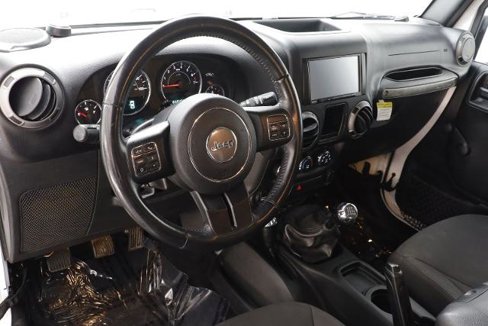 Used 2017 Jeep Wrangler Sport w/ Connectivity Group image 8