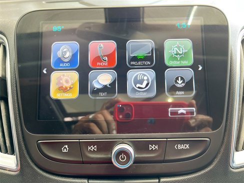 Used 2018 Chevrolet Malibu LT w/ Leather Package image 14
