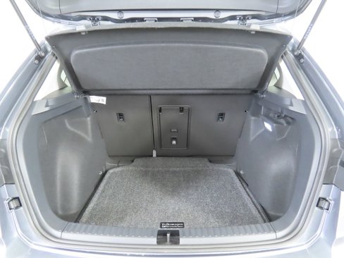 Certified 2025 Volkswagen Taos SE image 29