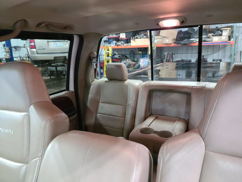 Used 2005 Ford F350 Lariat image 21