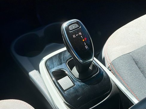 Used 2020 Chevrolet Bolt LT image 17