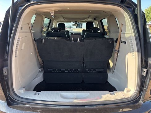 Used 2019 Chrysler Pacifica Limited image 6