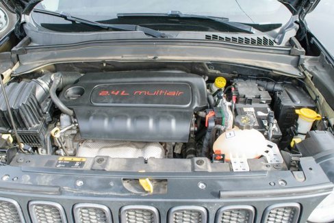 Used 2017 Jeep Renegade Trailhawk image 12