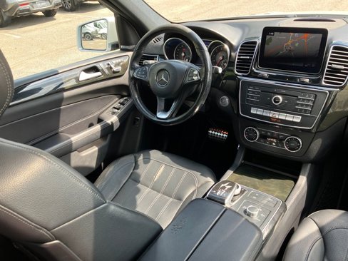 Used 2019 Mercedes-Benz GLE 400 4MATIC image 33