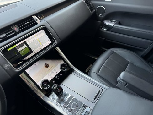 Used 2020 Land Rover Range Rover Sport HSE image 15
