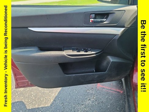Used 2012 Subaru Outback 2.5i image 10