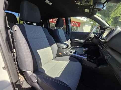 Used 2021 Toyota Tacoma TRD Off-Road image 14