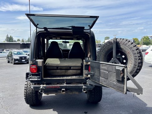 Used 2004 Jeep Wrangler Rubicon image 14