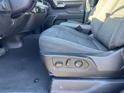 Used 2022 Chevrolet Silverado 1500 LT image 10