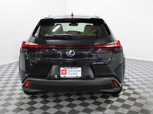 Used 2019 Lexus UX 250h image 5