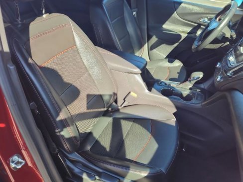 Used 2023 Chevrolet Equinox RS w/ RS Leather Package image 27