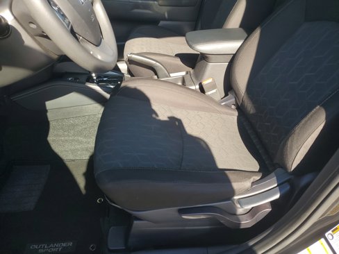 Used 2023 Mitsubishi Outlander Sport ES image 13
