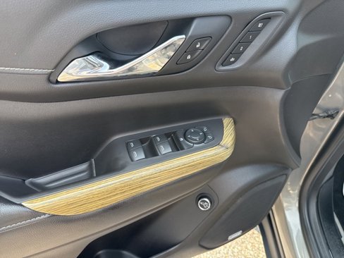 Used 2019 GMC Acadia Denali w/ LPO, Floor Liner Package image 17
