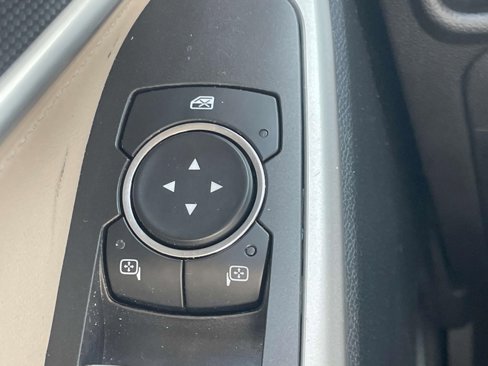 Used 2024 Ford Explorer XLT w/ Equipment Group 202A image 26