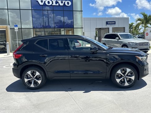 New 2026 Volvo XC40 B4 Plus w/ Protection Package Premier image 5
