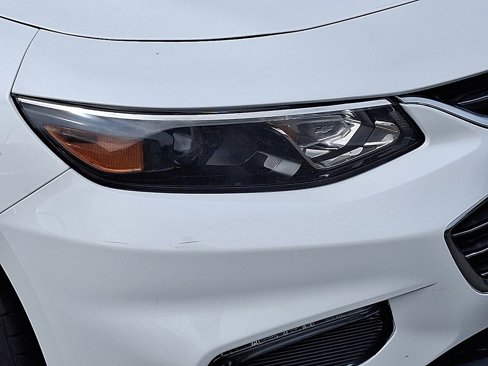 Used 2016 Chevrolet Malibu LT image 28