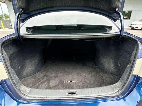 Used 2016 Nissan Sentra S image 22
