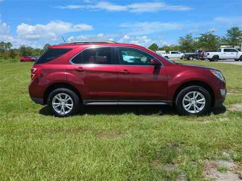 Used 2017 Chevrolet Equinox LT w/ Convenience Package image 4