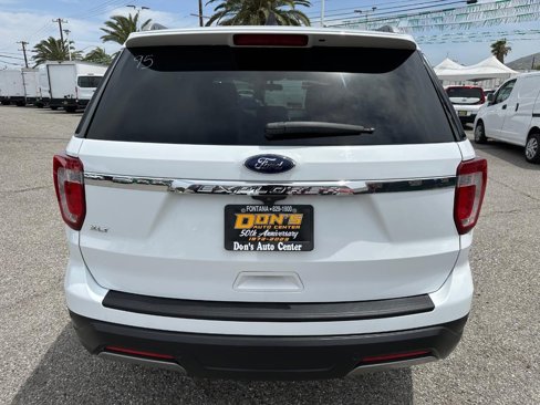 Used 2019 Ford Explorer XLT image 7